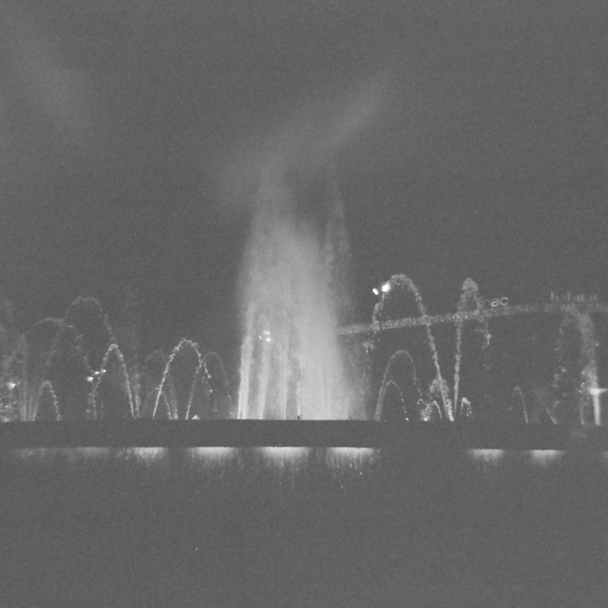 I love watching water fountains spray flowing crystals of liquid up into the air, then goggle at the sparkles as they disintegrate in that split second before they fall- such simple pleasures.